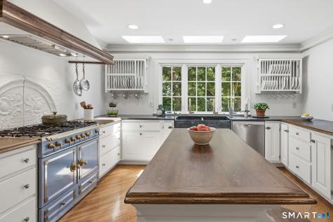 62 Blacksmith Ridge Road Ridgefield CT 06877
