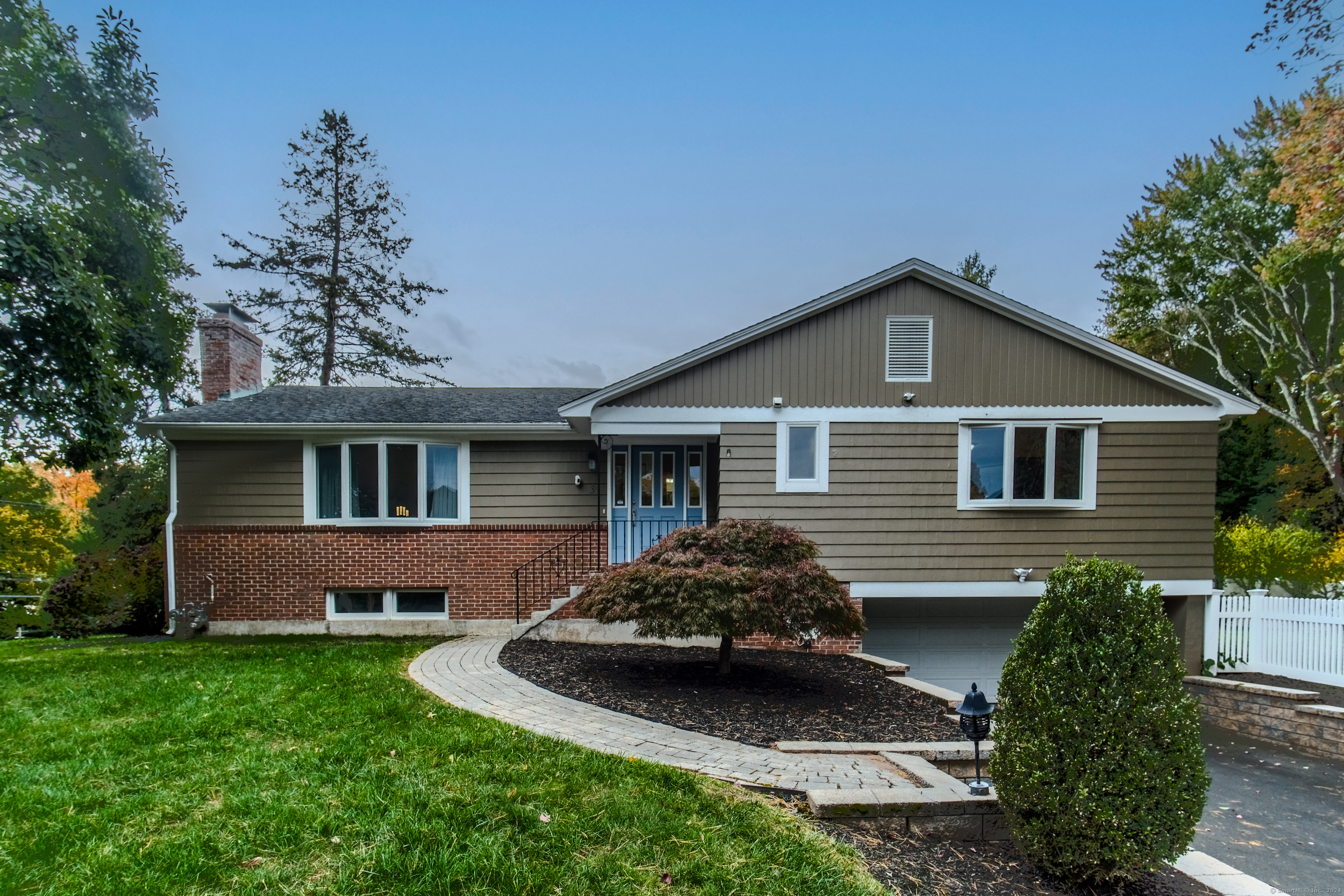 3 High Wood Road West Hartford CT 06117