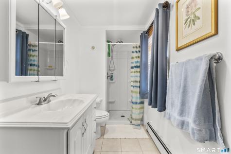 20 Inchcliffe Drive Ledyard CT 06335