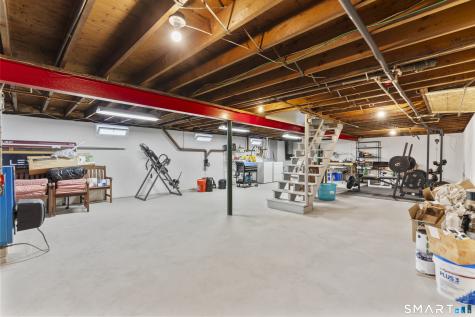 20 Inchcliffe Drive Ledyard CT 06335