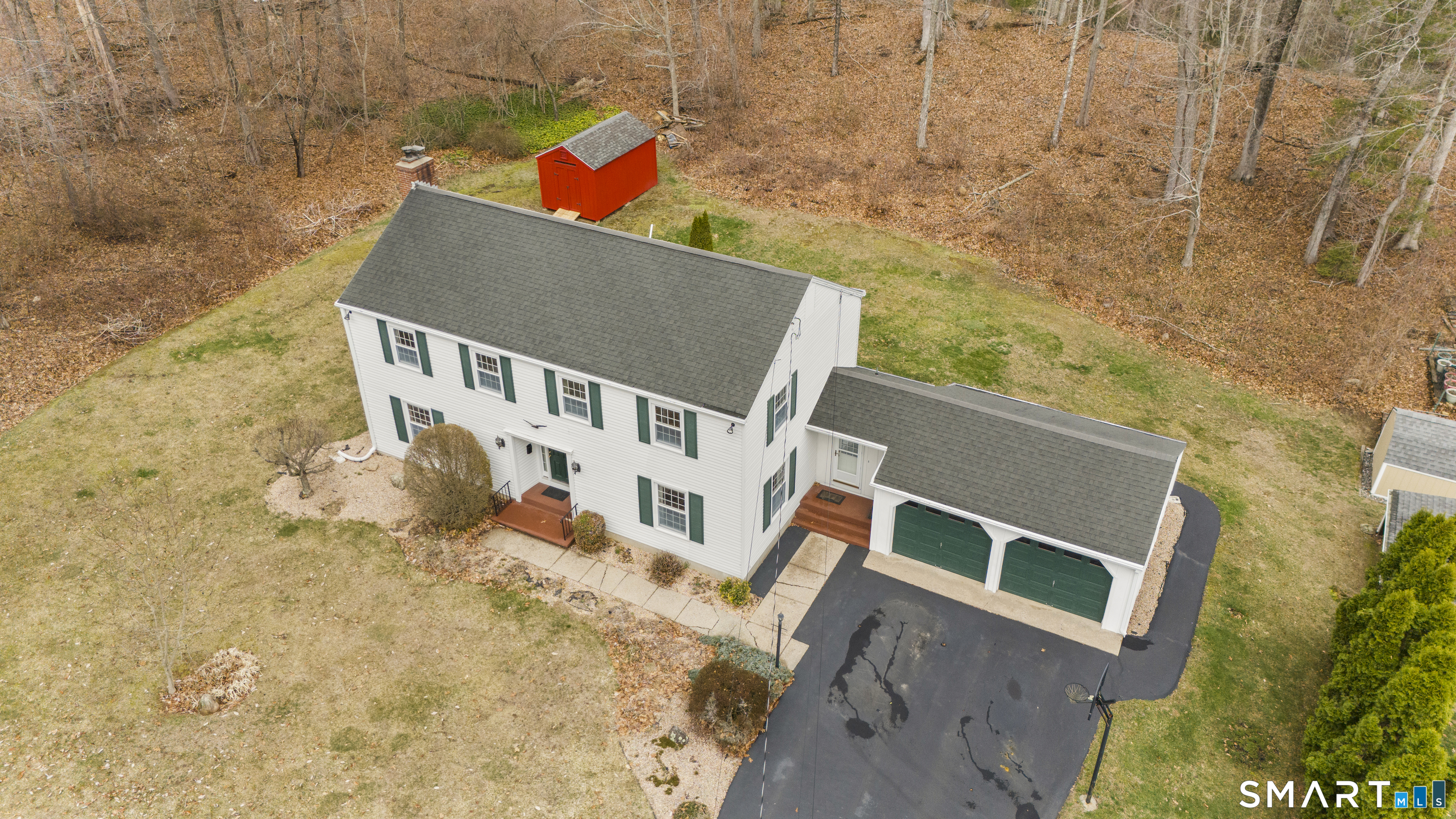 20 Inchcliffe Drive Ledyard CT 06335