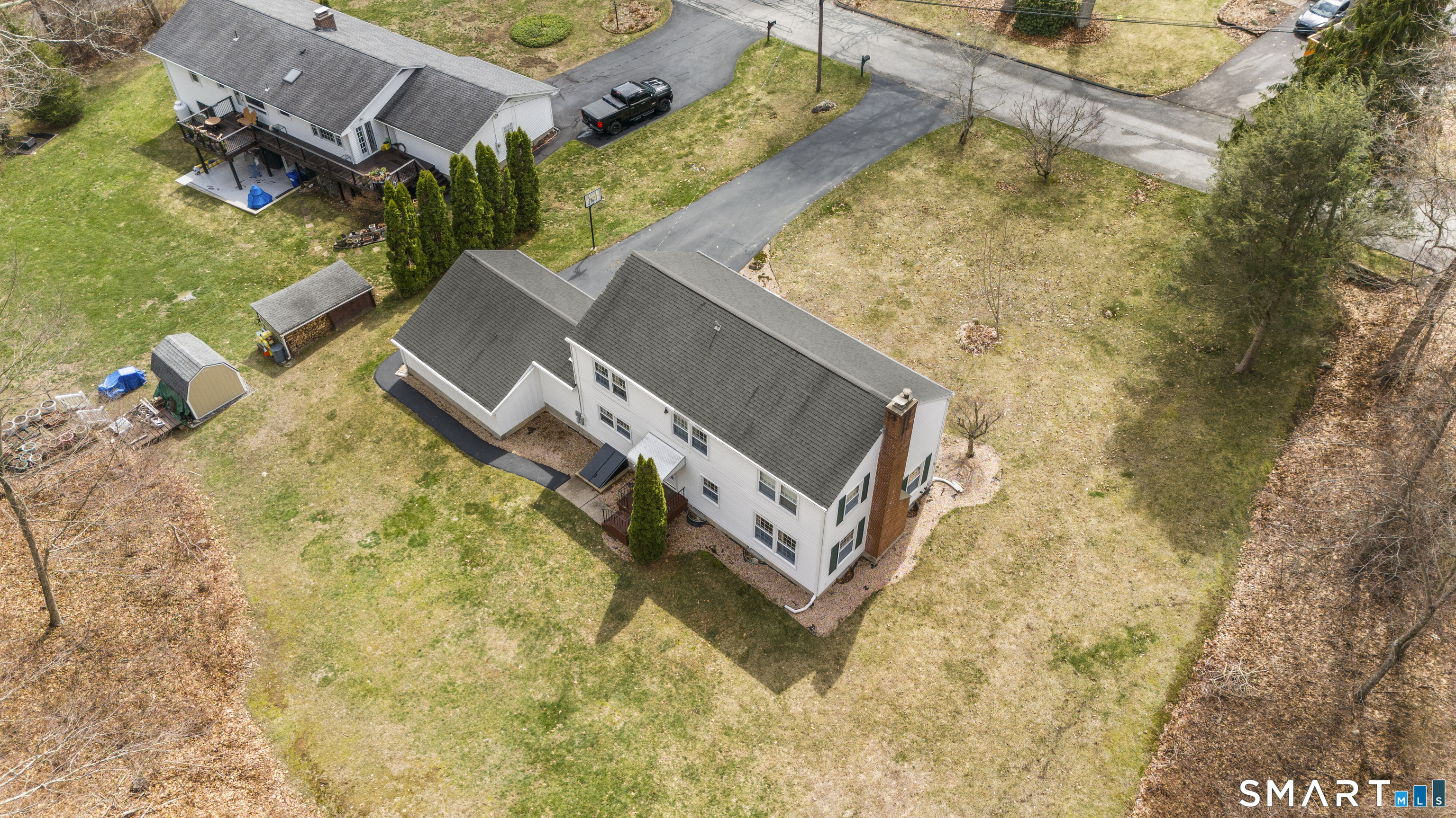 20 Inchcliffe Drive Ledyard CT 06335