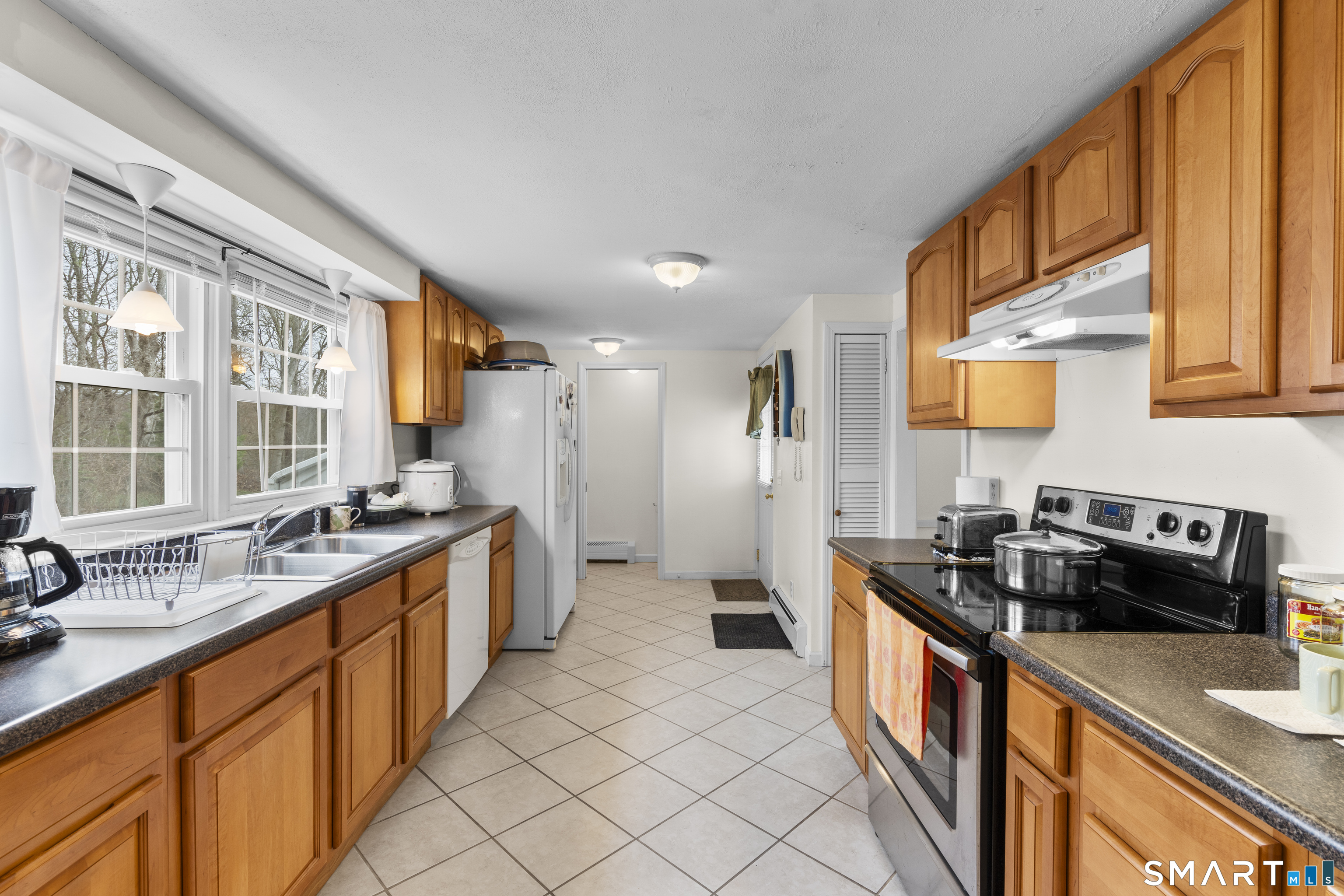 20 Inchcliffe Drive Ledyard CT 06335