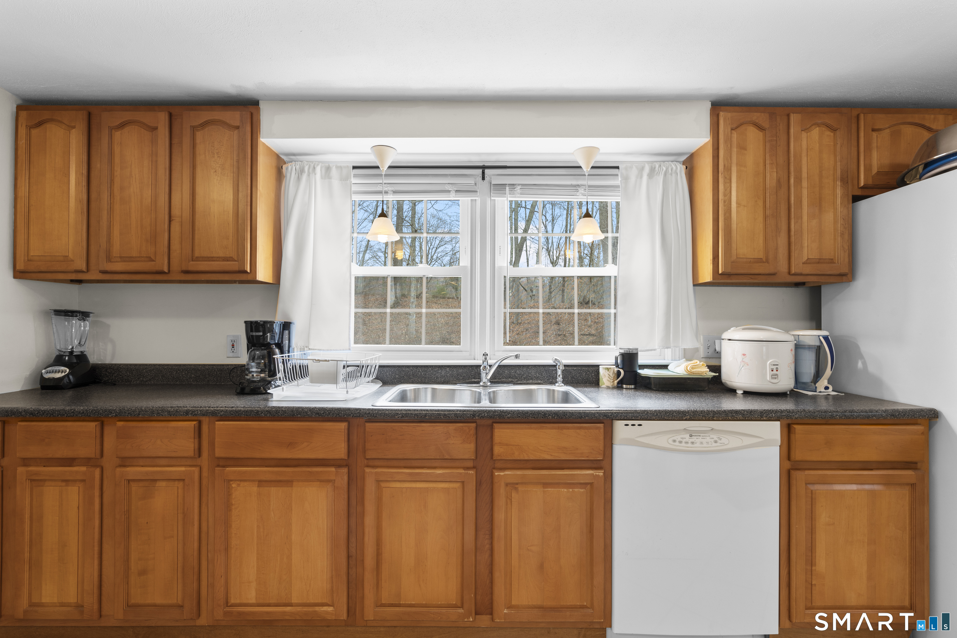 20 Inchcliffe Drive Ledyard CT 06335