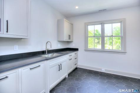 48 Kettle Creek Road Weston CT 06883