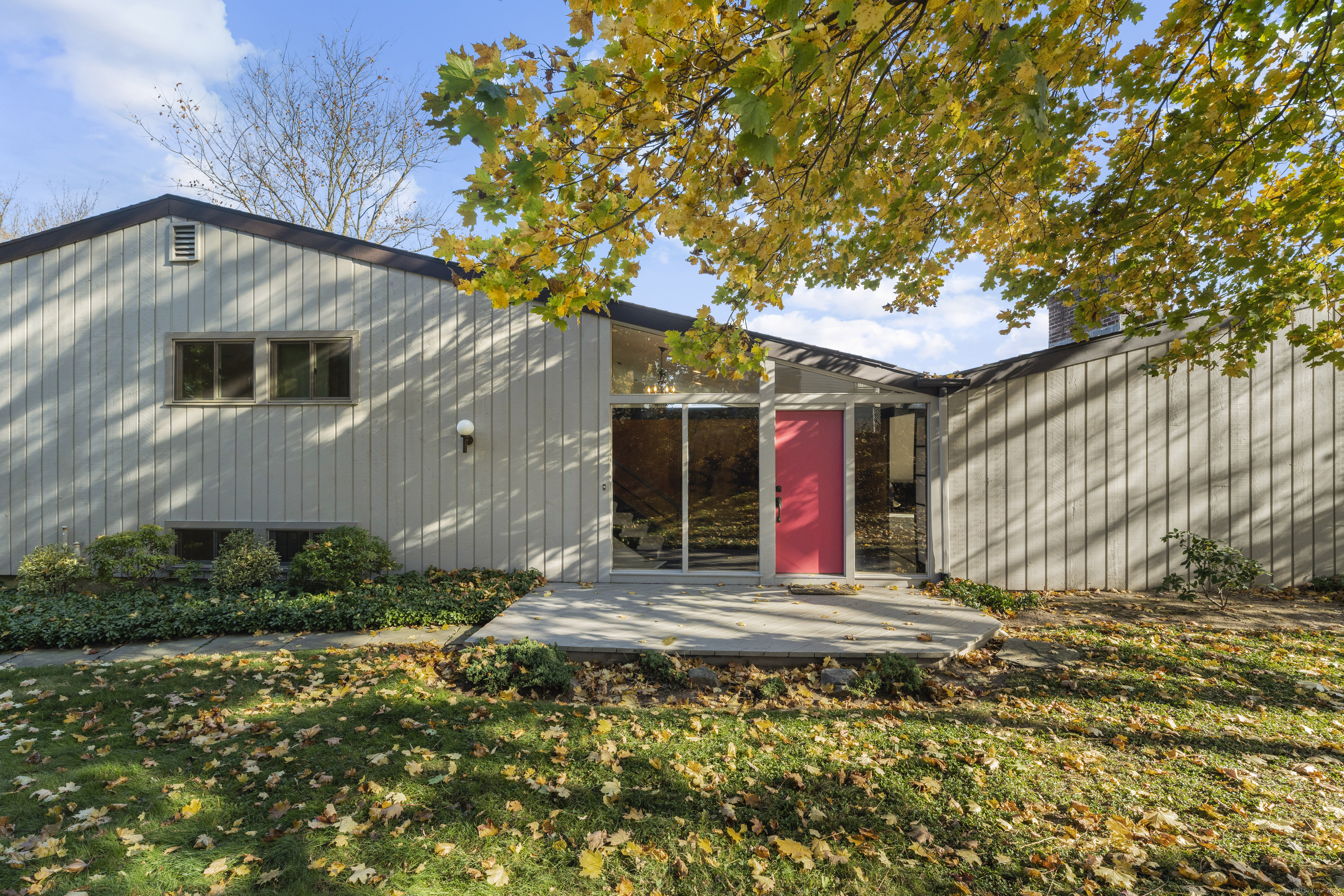 594 Saddle Ridge Road Orange CT 06477