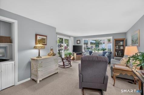 127 Helaine Road Manchester CT 06042
