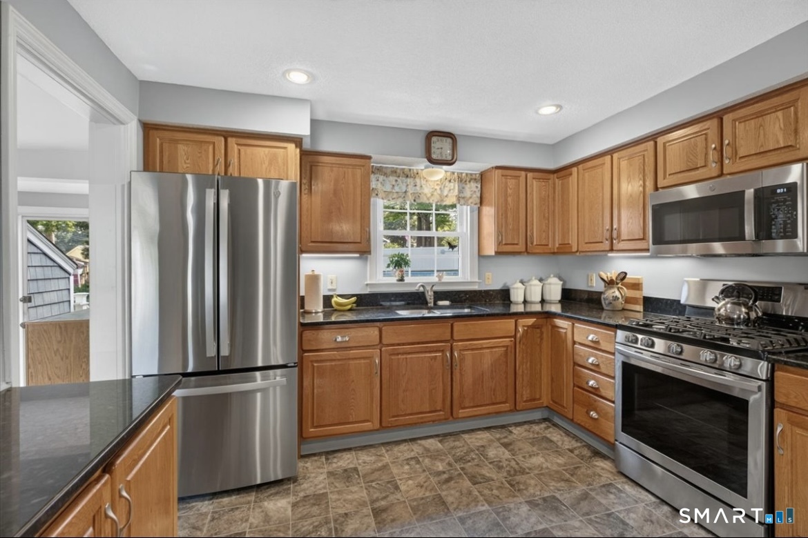 127 Helaine Road Manchester CT 06042