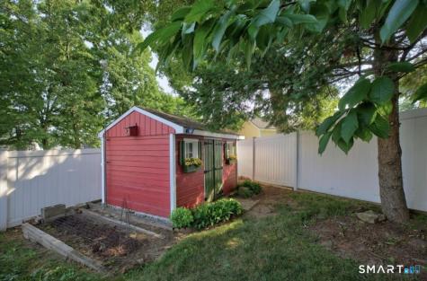 127 Helaine Road Manchester CT 06042