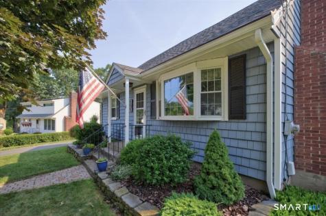 127 Helaine Road Manchester CT 06042