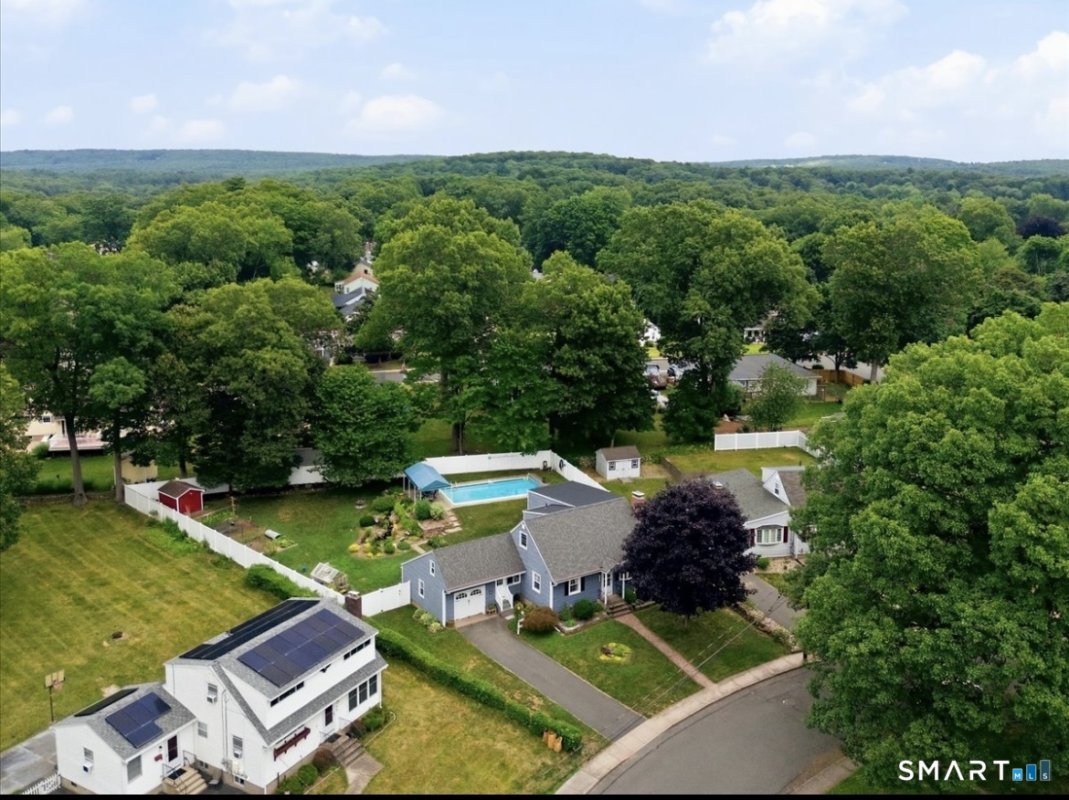 127 Helaine Road Manchester CT 06042