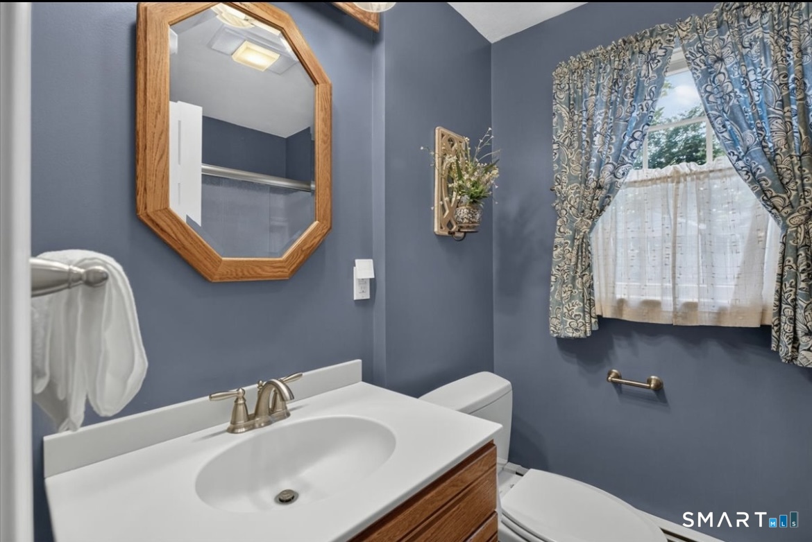 127 Helaine Road Manchester CT 06042