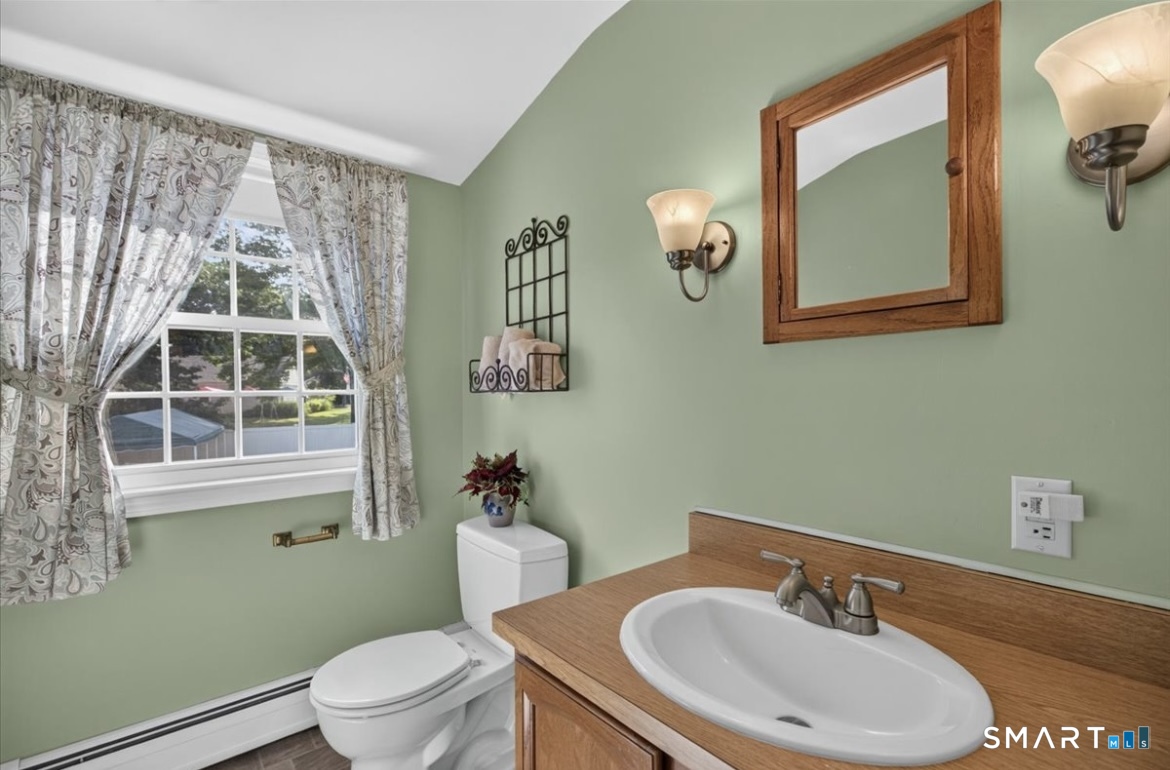 127 Helaine Road Manchester CT 06042