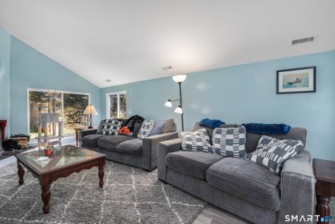 35 Chatham Lane Bristol CT 06010