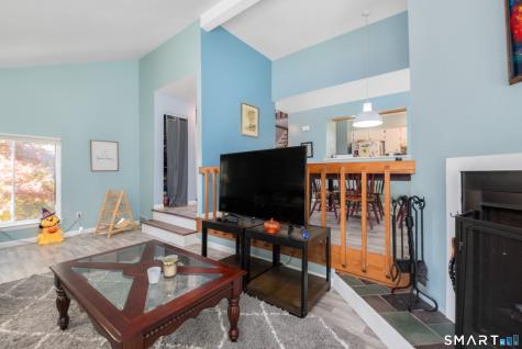 35 Chatham Lane Bristol CT 06010
