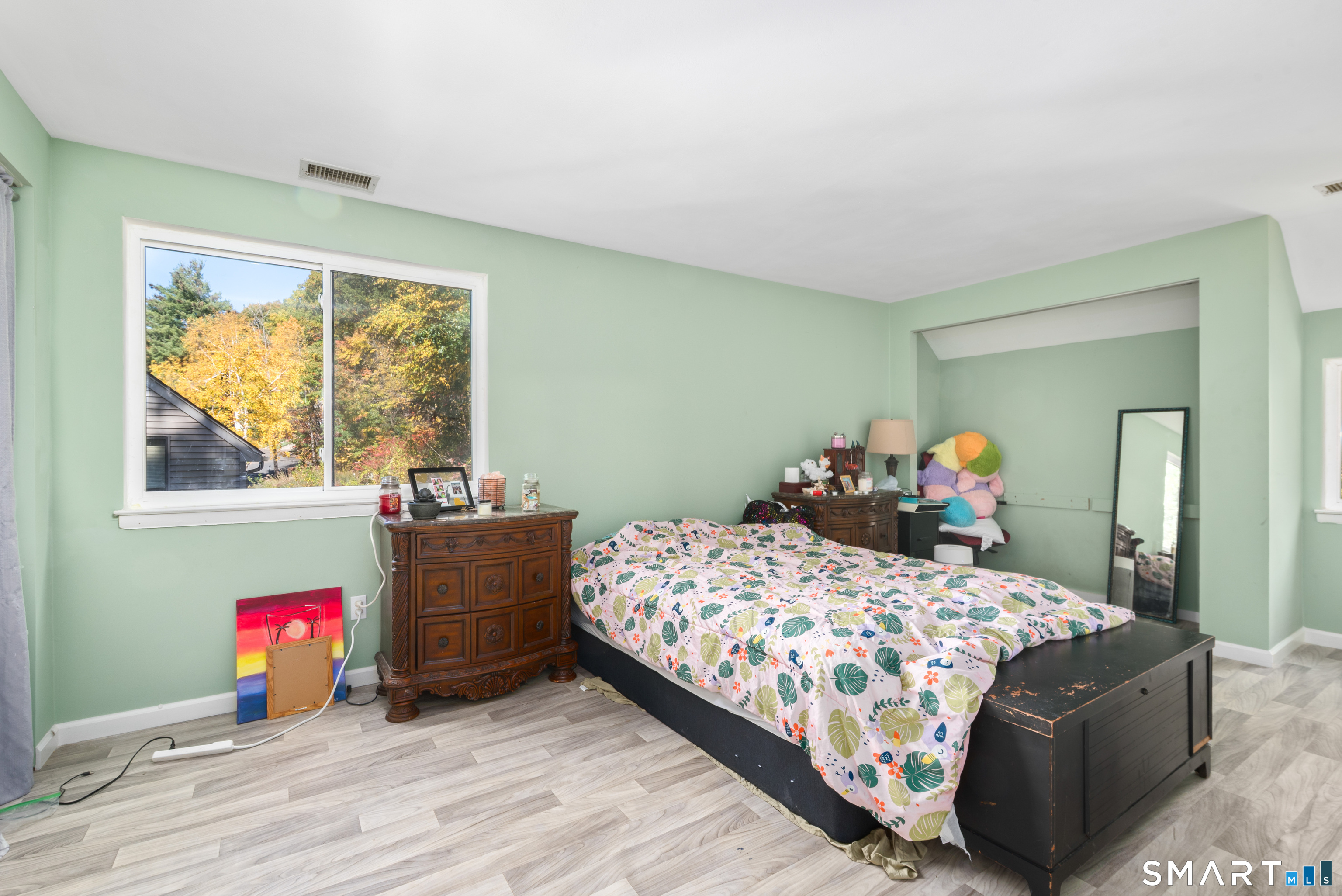 35 Chatham Lane Bristol CT 06010