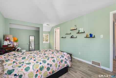 35 Chatham Lane Bristol CT 06010