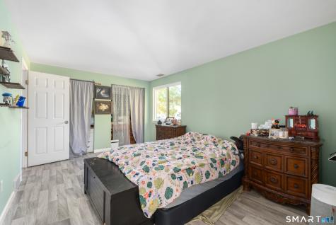 35 Chatham Lane Bristol CT 06010