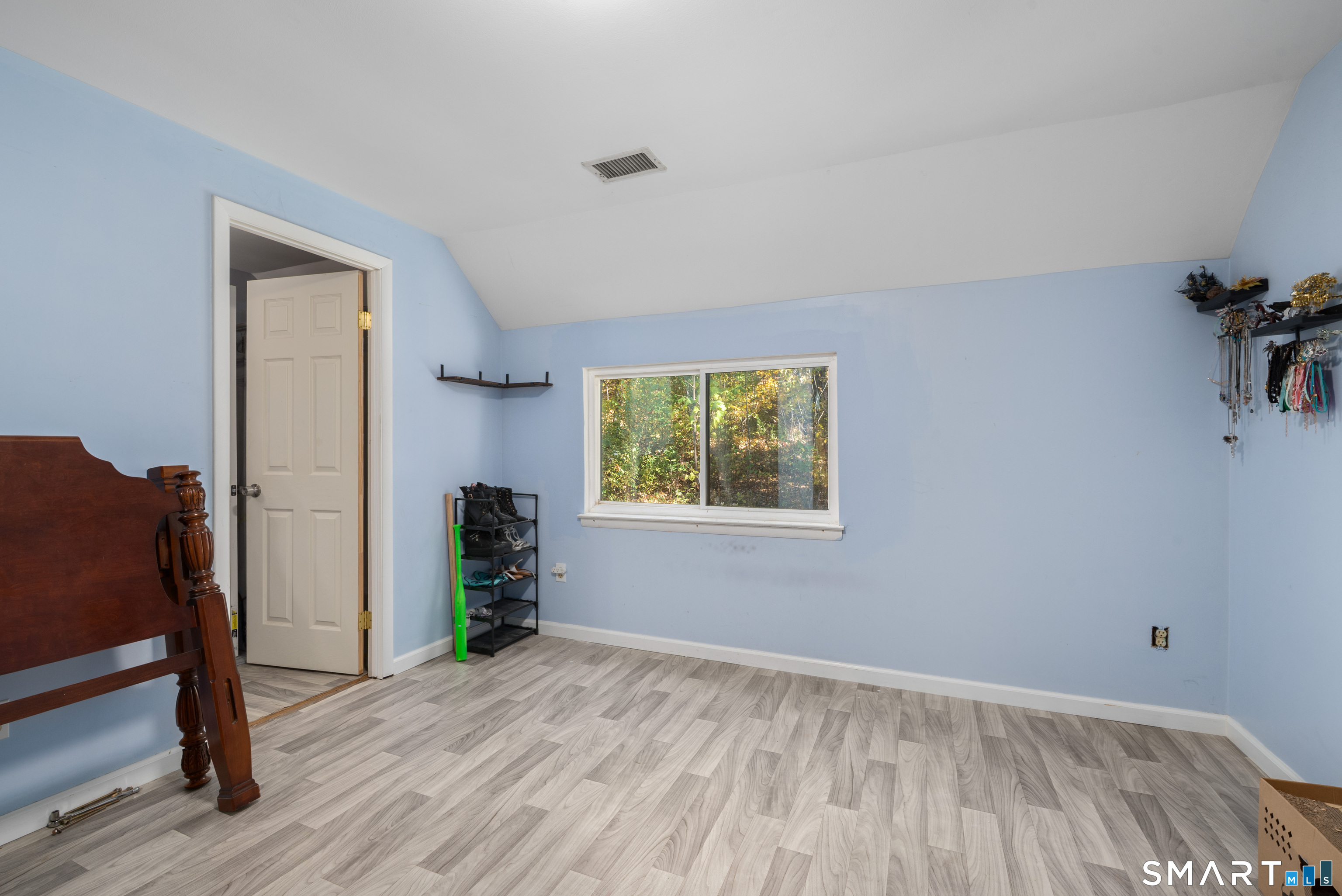 35 Chatham Lane Bristol CT 06010