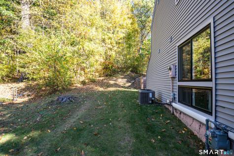 35 Chatham Lane Bristol CT 06010