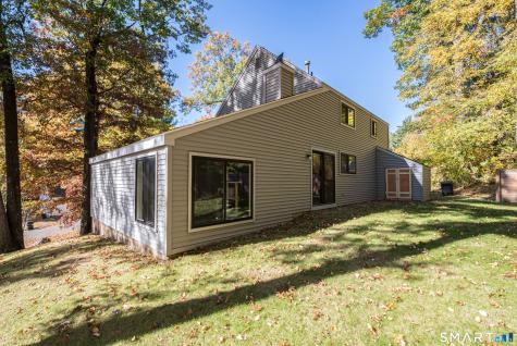 35 Chatham Lane Bristol CT 06010