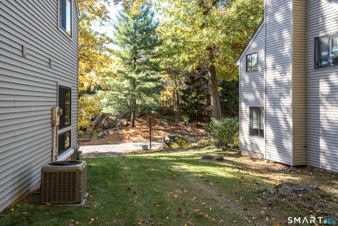 35 Chatham Lane Bristol CT 06010