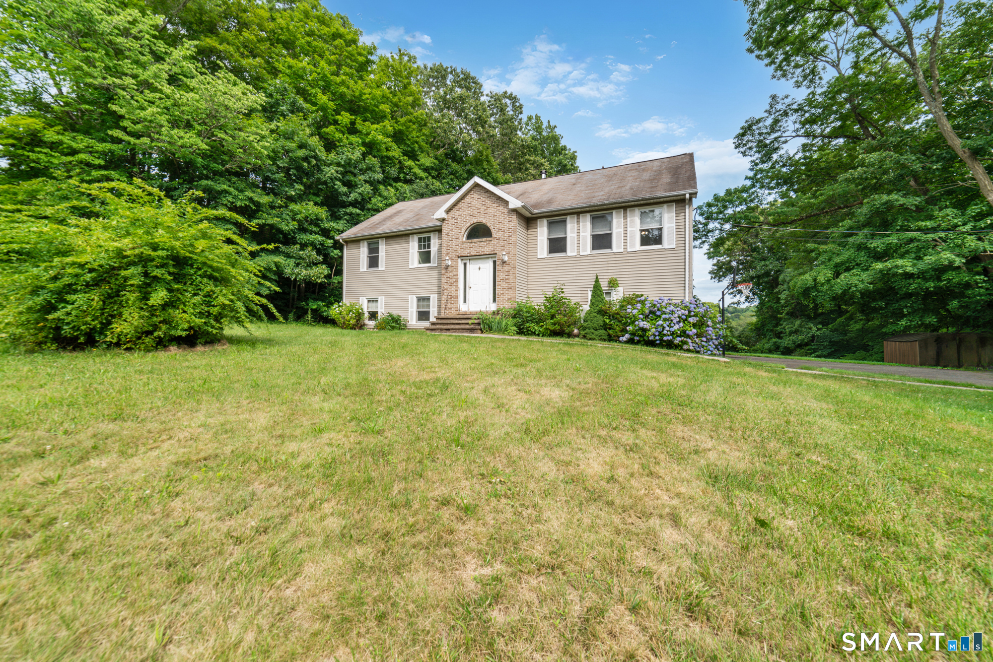 1 Lasalette Way North Branford CT 06471