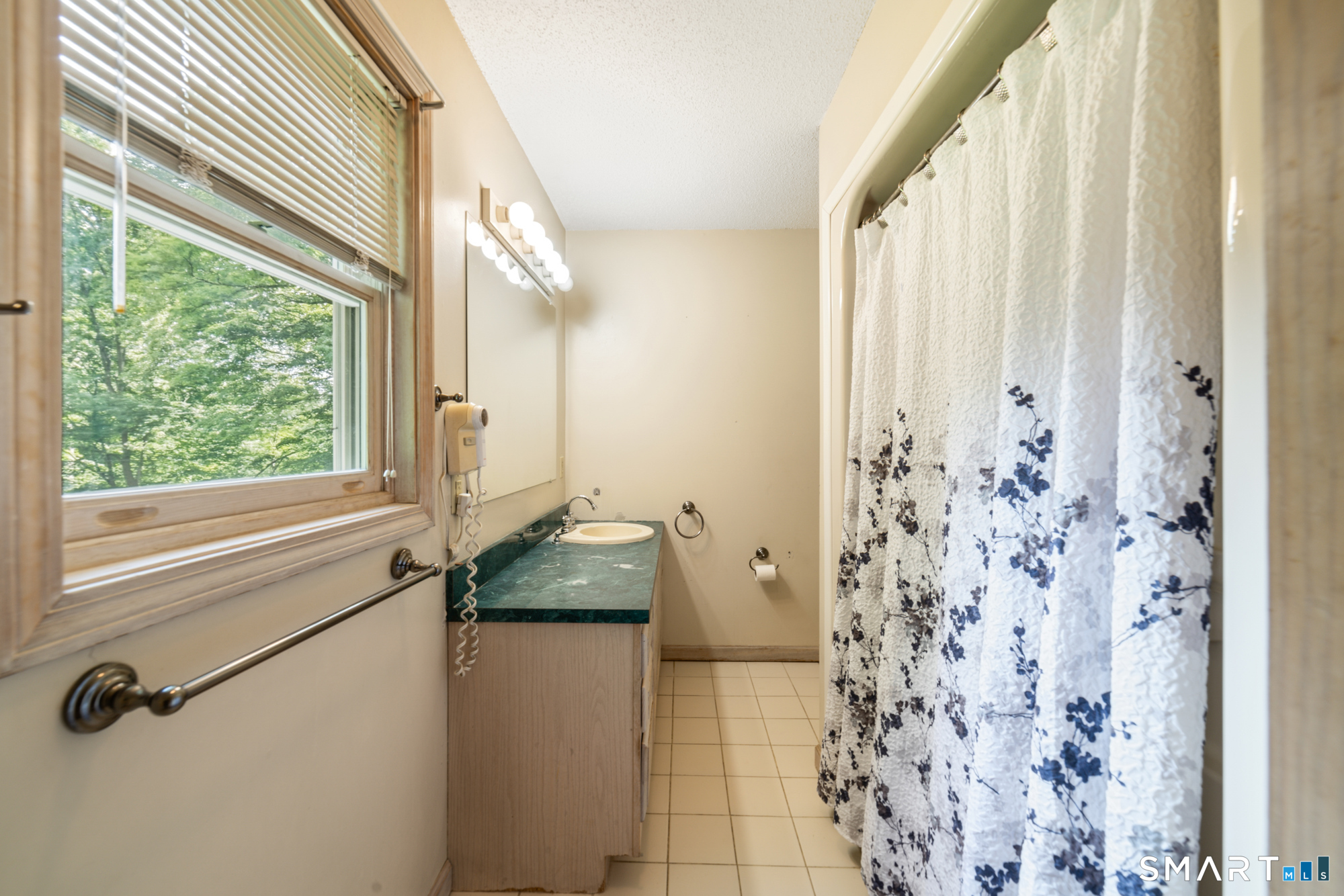 1 Lasalette Way North Branford CT 06471