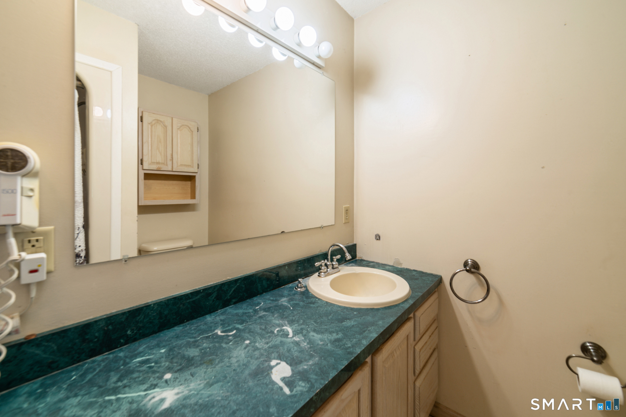 1 Lasalette Way North Branford CT 06471