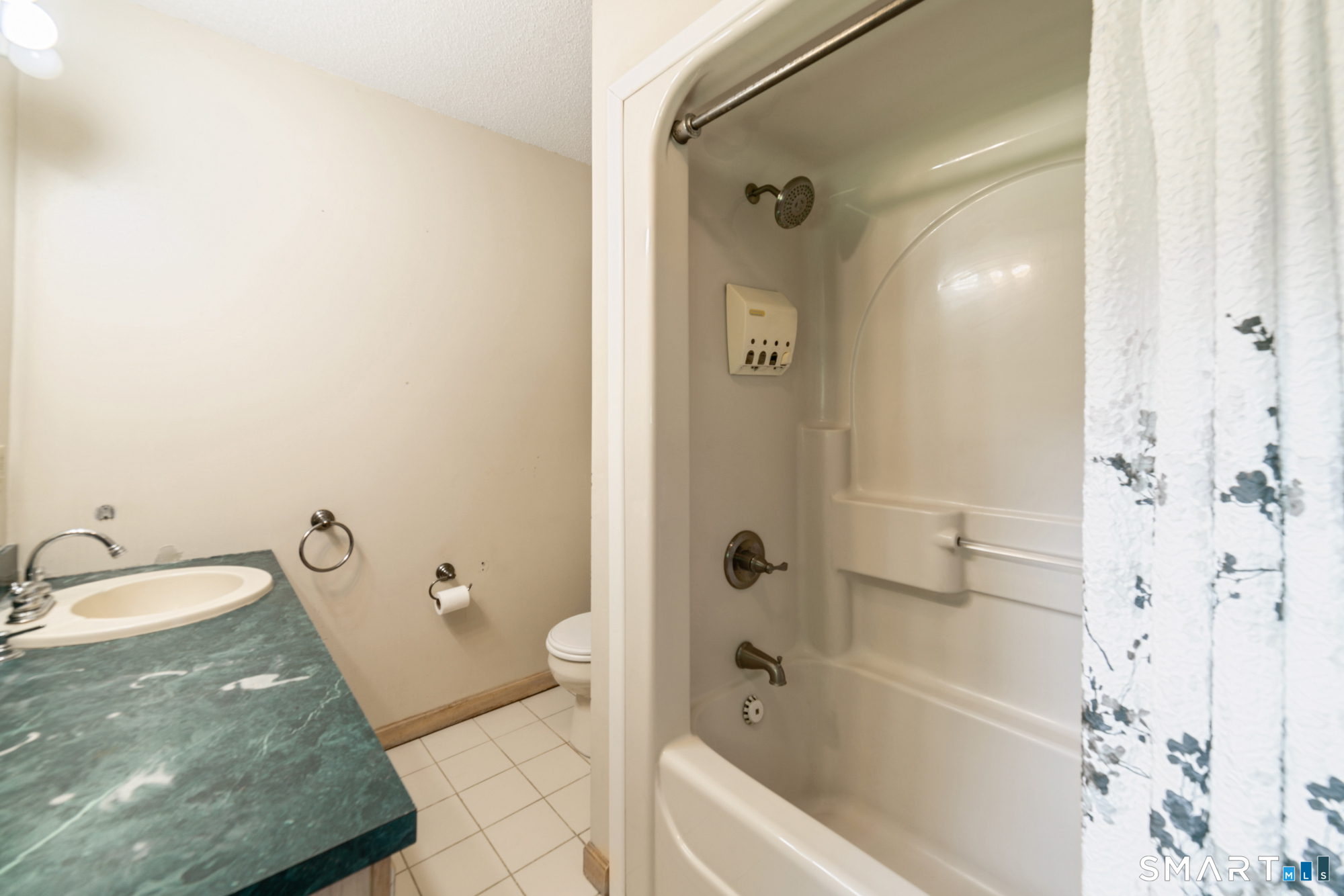 1 Lasalette Way North Branford CT 06471