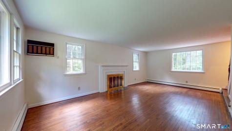 221 Old Farms Road Simsbury CT 06070