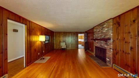 221 Old Farms Road Simsbury CT 06070