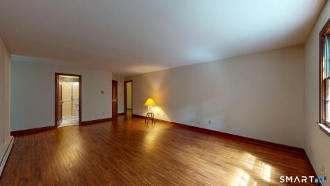 221 Old Farms Road Simsbury CT 06070