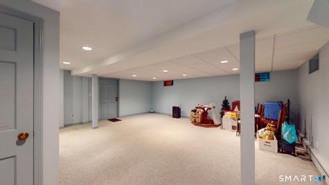 221 Old Farms Road Simsbury CT 06070