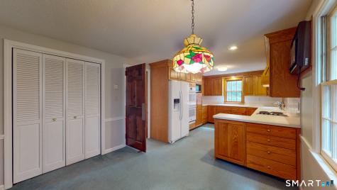221 Old Farms Road Simsbury CT 06070