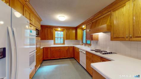 221 Old Farms Road Simsbury CT 06070