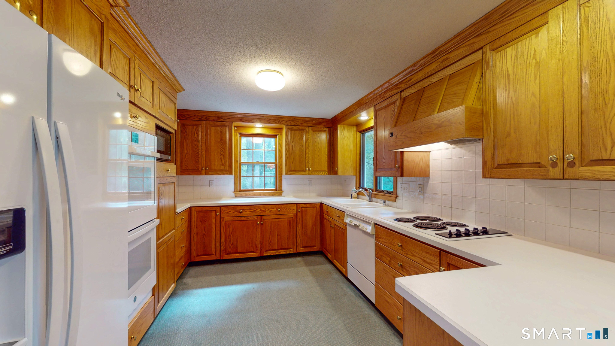 221 Old Farms Road Simsbury CT 06070