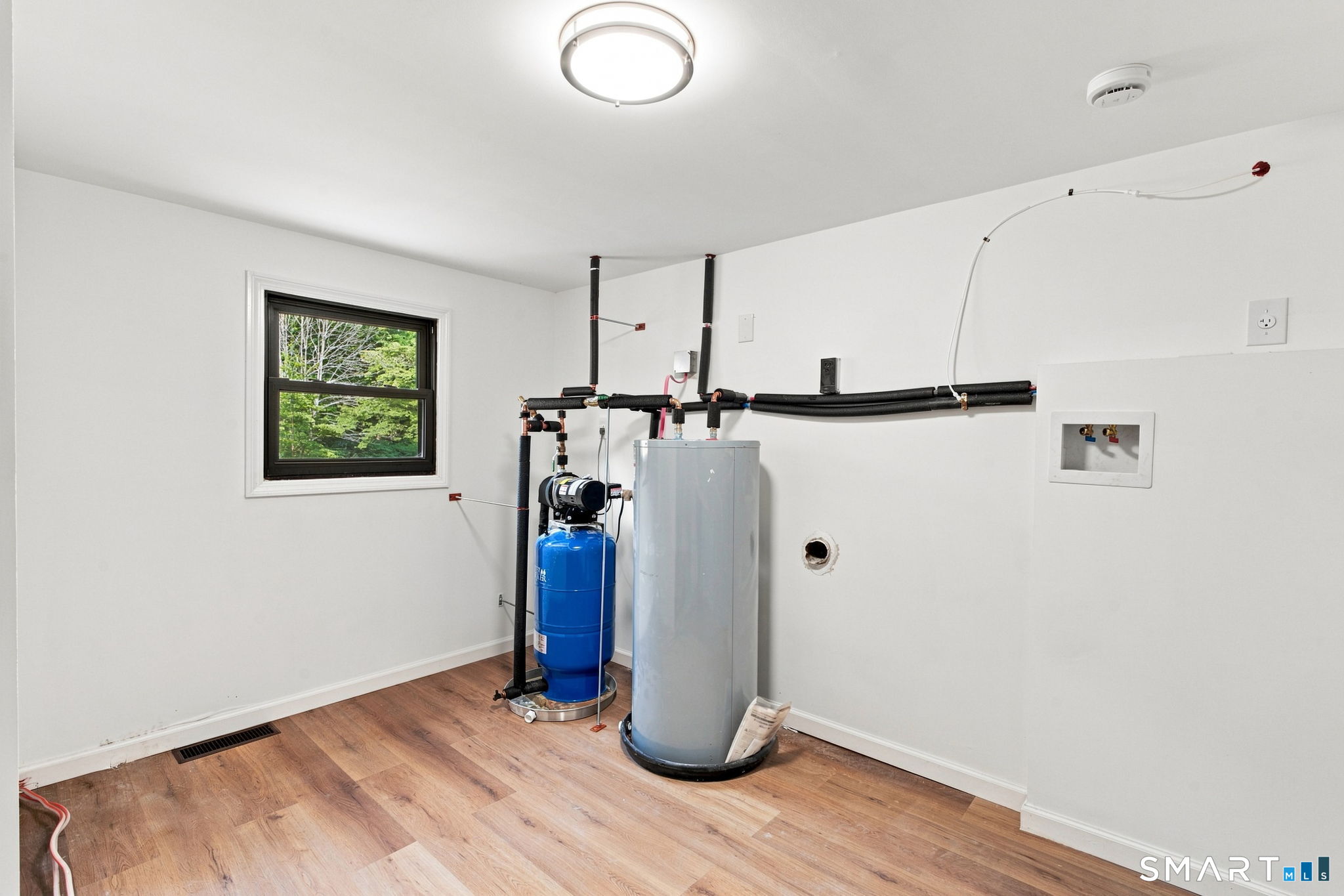 155 Iron Street Ledyard CT 06039