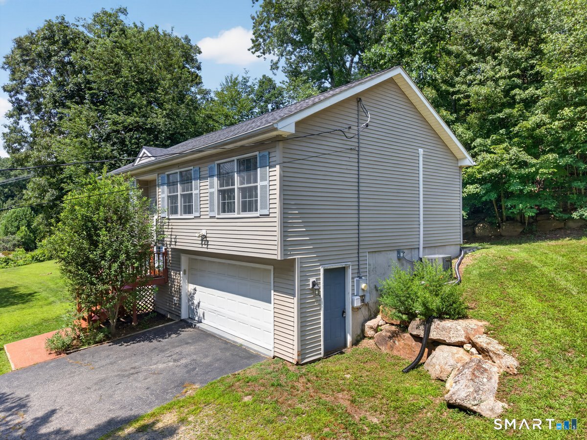 56 Terry Road Ledyard CT 06339
