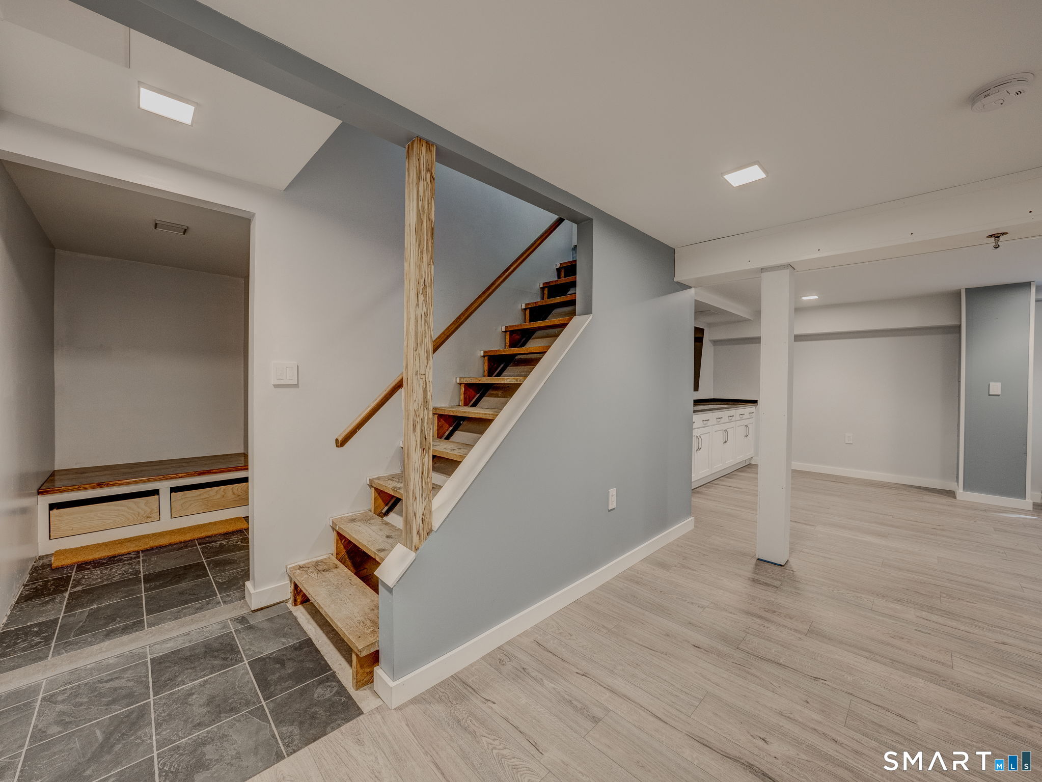 12 School House Hill Burlington CT 06013