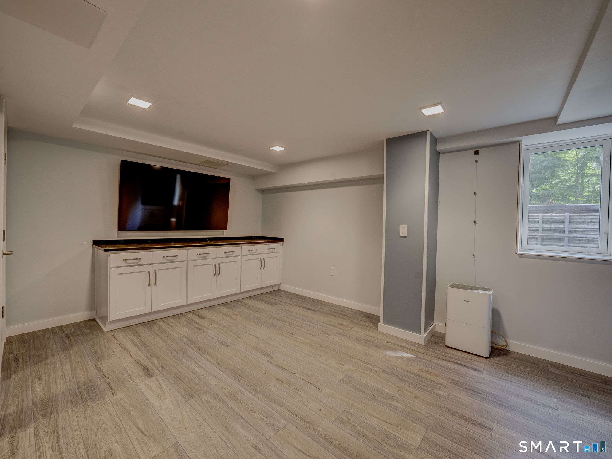 12 School House Hill Burlington CT 06013