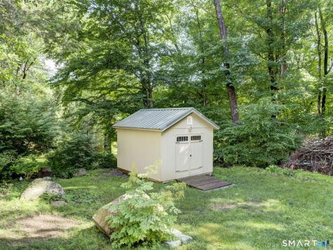 12 School House Hill Burlington CT 06013