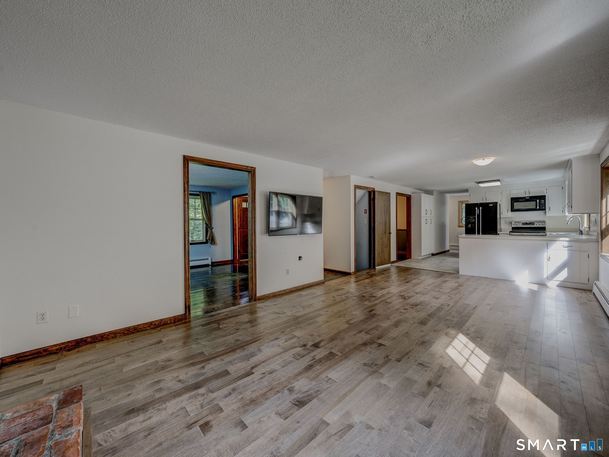 12 School House Hill Burlington CT 06013