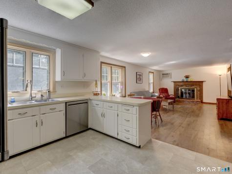 12 School House Hill Burlington CT 06013