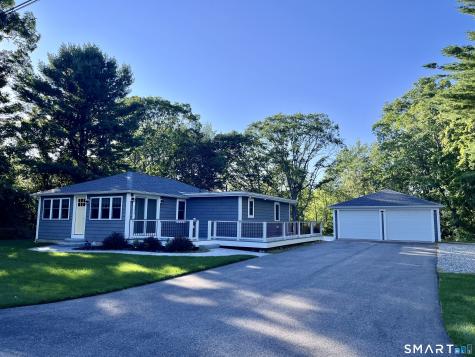 41 Maple St (Lords Point Stonington CT 06379