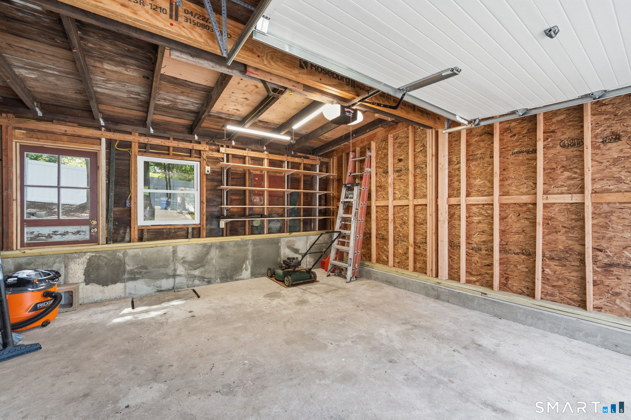 6 Birch Road Avon CT 06001
