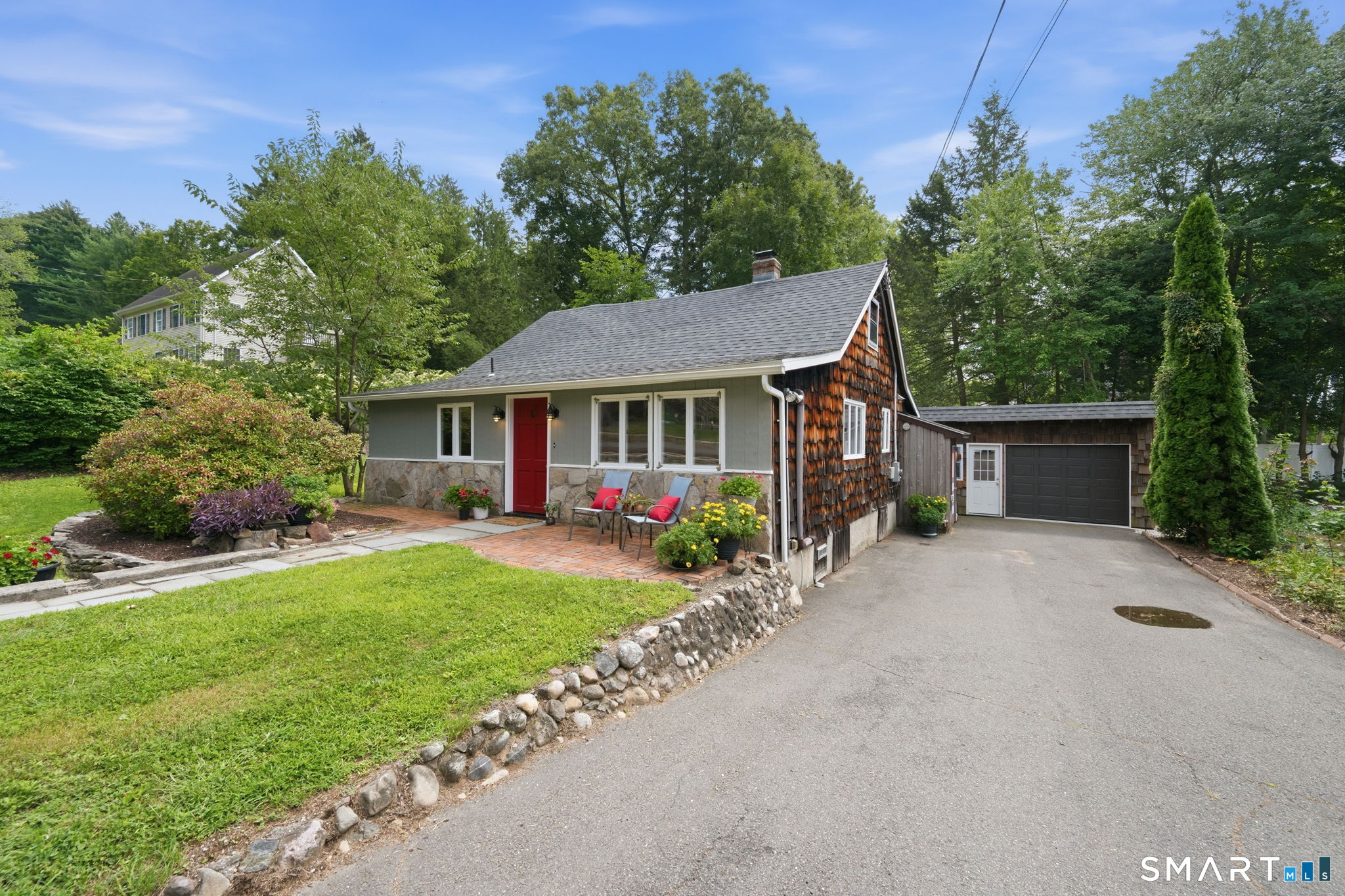 6 Birch Road Avon CT 06001