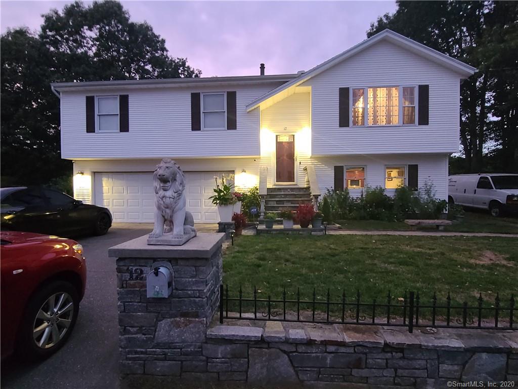 12 Oakcrest Circle Waterbury CT 06708