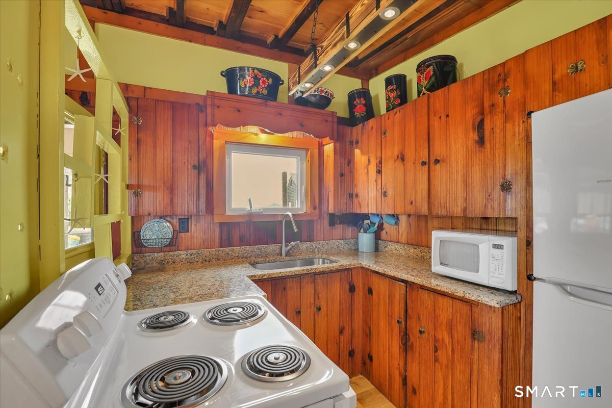 7 Toms Road Old Saybrook CT 06475