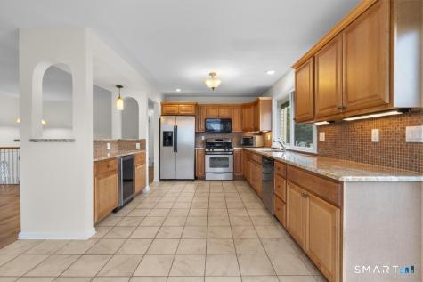 2007 Hartford Turnpike North Haven CT 06473